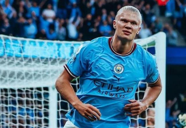 曼联绝杀丹麦，哈兰德关键制胜