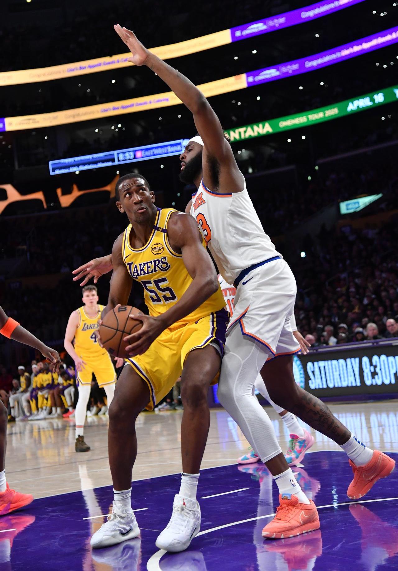 尼克斯鏖战太阳，保罗点燃赛场