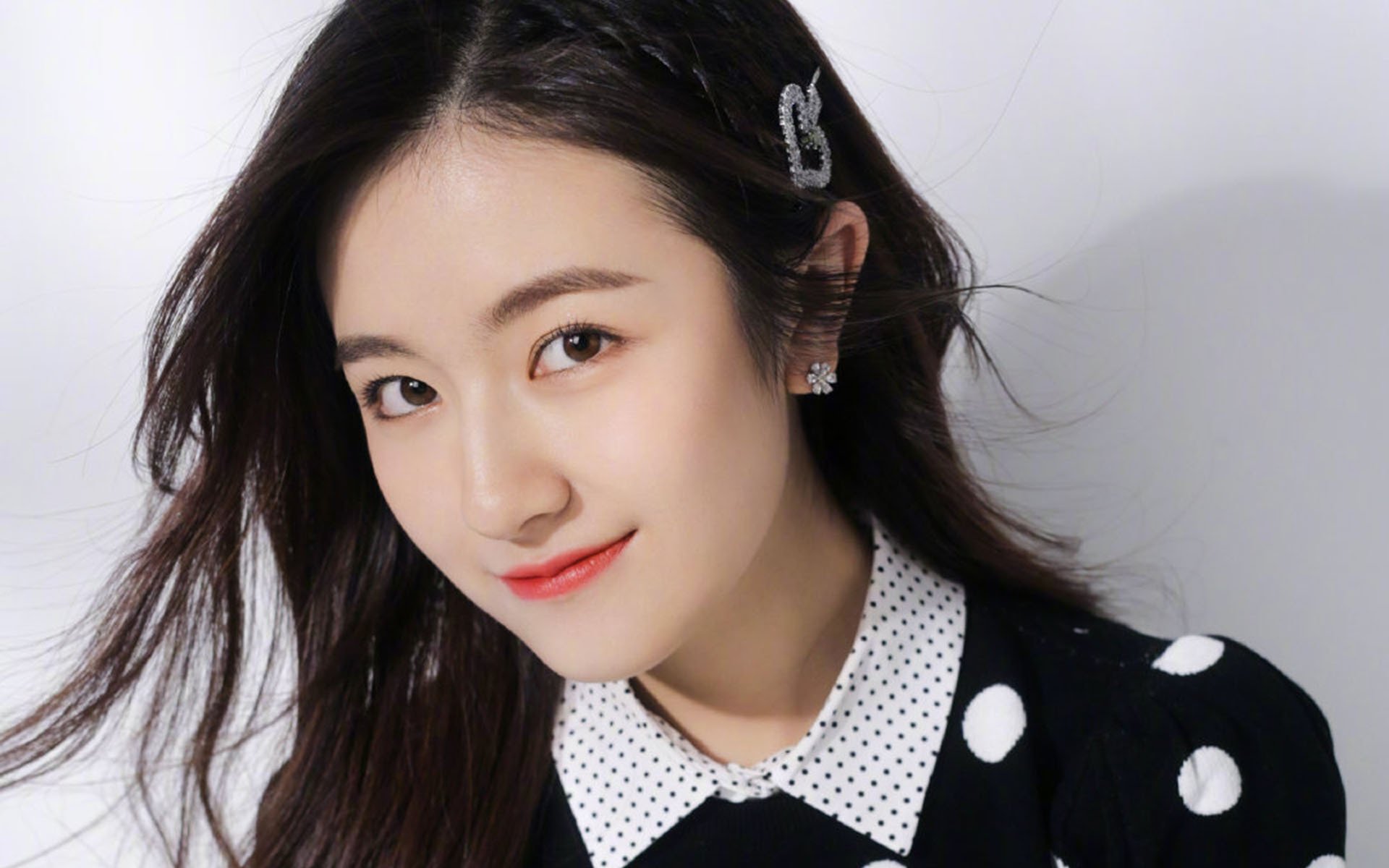 詹姆斯引擎全开激活团队篮球 掘金三叉戟火力网彻底锁死新疆反扑