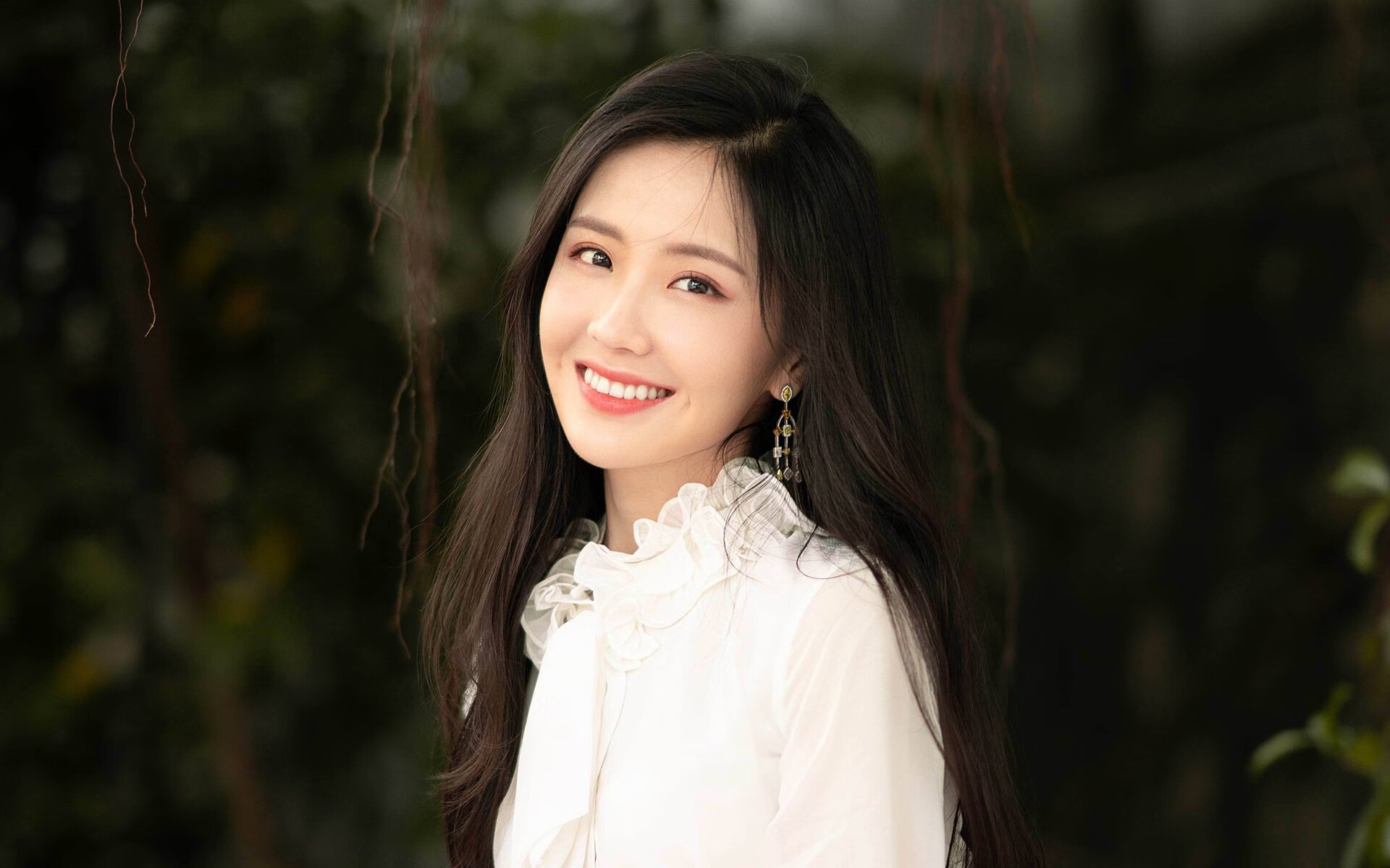 北欧寒夜中的一道蓝色闪电，福登导演惊天绝杀，瑞典撕碎挪威森林